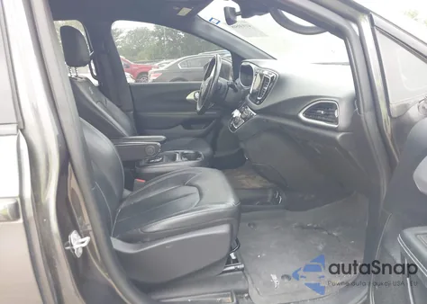 2020 Chrysler Pacifica Touring L z USA, uszkodzony, nr VIN 2C4RC1BG6LR247919